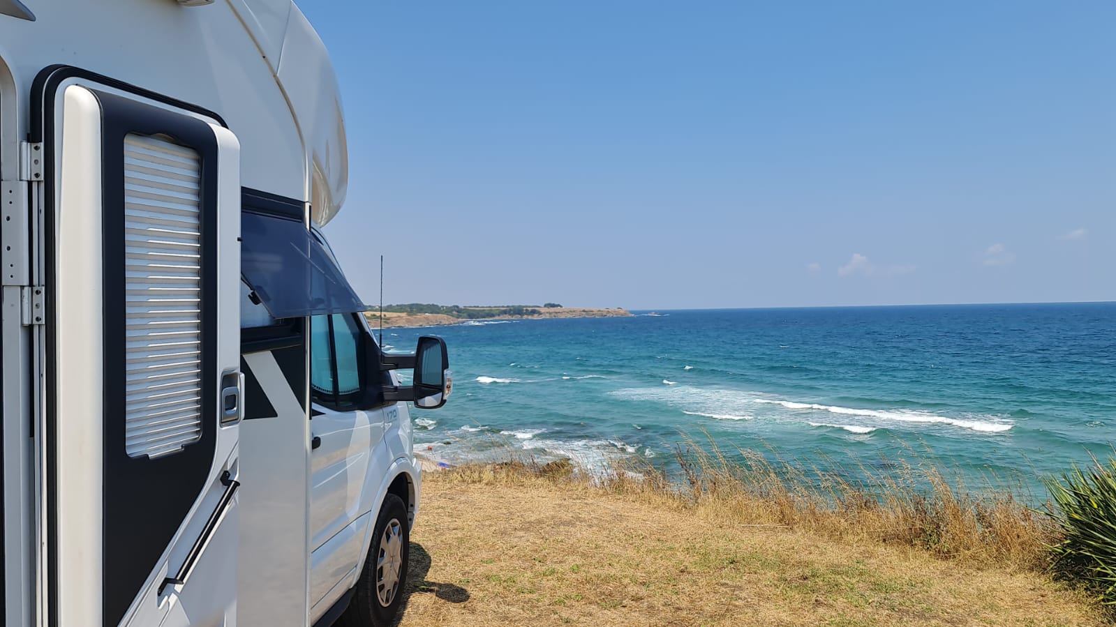 Caravana en la costa