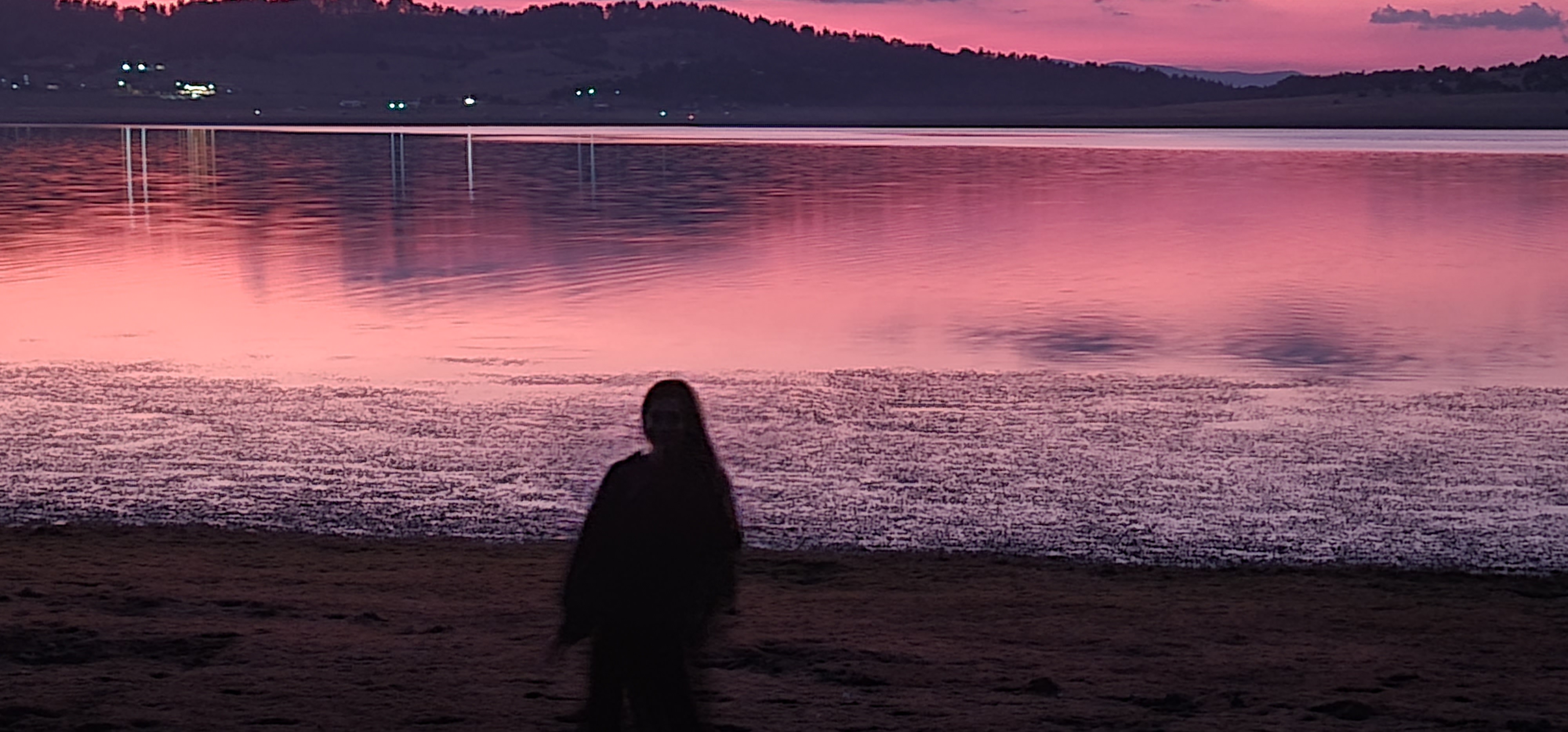 Puesta de sol en el lago
